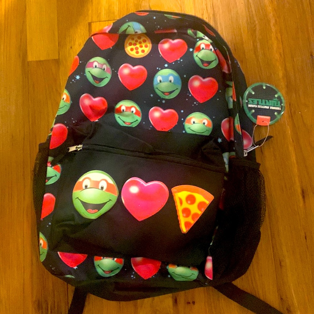 Brand new ninja turtle heart knapsack, new with tag